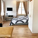 Szeroka Old Town Апартаменты *