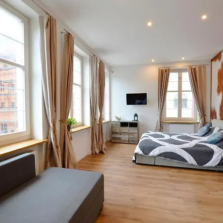 Szeroka Old Town Apartment